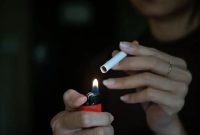 رواج استعمال سیگار در نمایش خانگی؛ وقتی دود اعتیاد از پرده هنر بالا می‌رود!